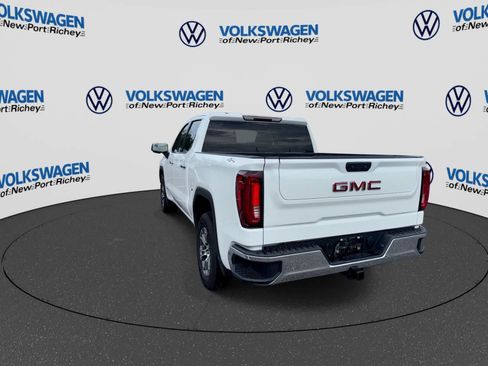 Used 2025 GMC Sierra 1500 SLT AWD/4WD image 12