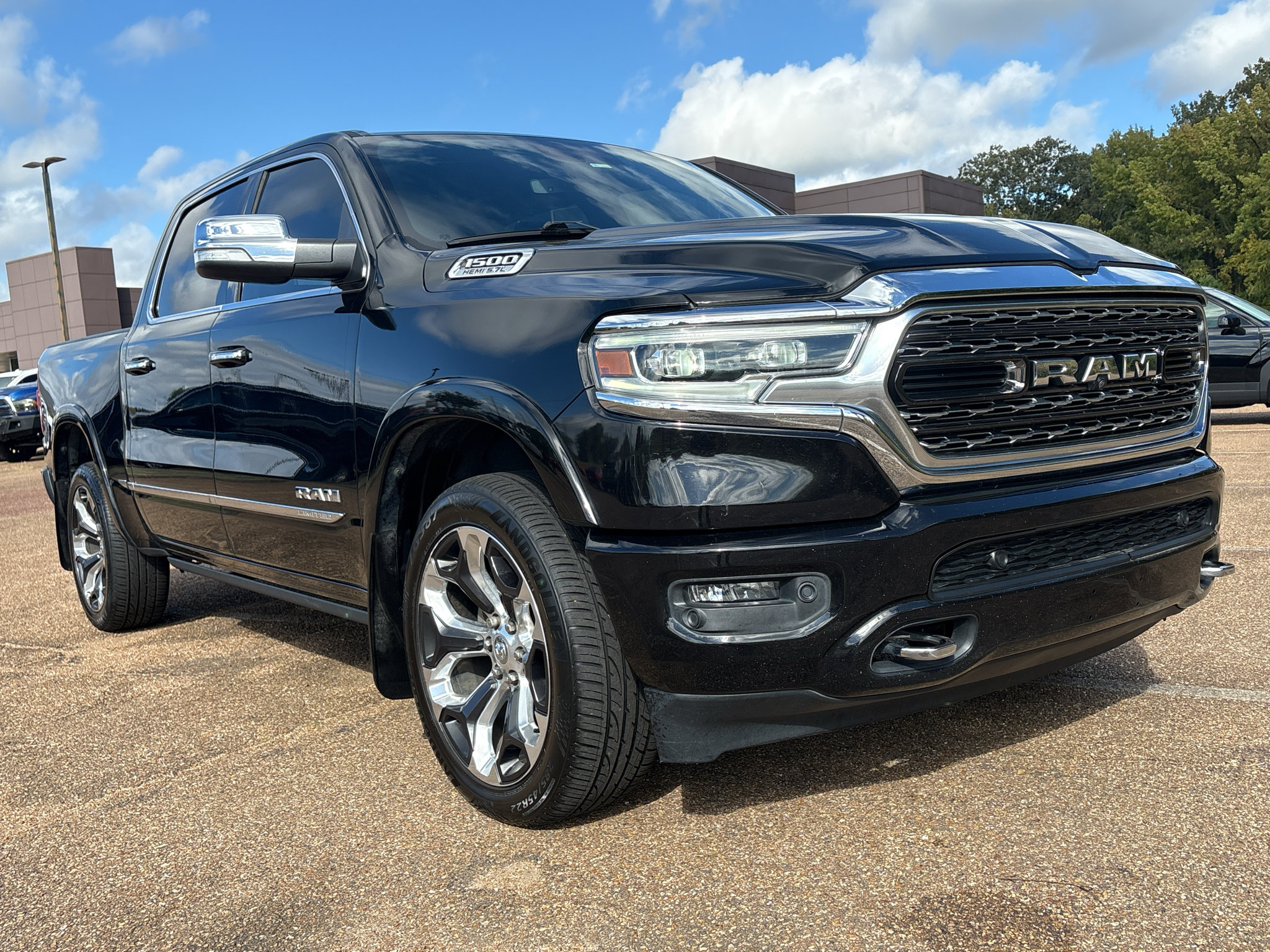 Used 2020 RAM 1500 Limited AWD/4WD image 1