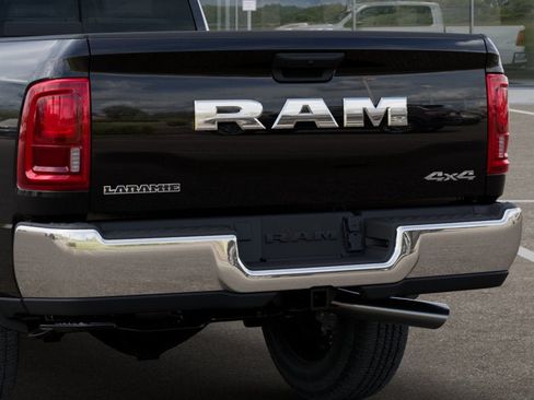 New 2025 RAM 2500 Laramie w/ Towing Technology Group AWD/4WD image 22
