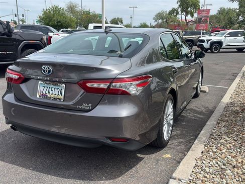 Used 2018 Toyota Camry XLE w/ Audio Package image 3