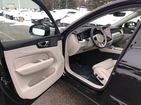 New 2026 Volvo XC60 B5 Ultra w/ Protection Package Premier image 10