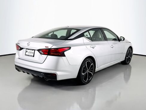 Used 2023 Nissan Altima 2.5 SR FWD image 5