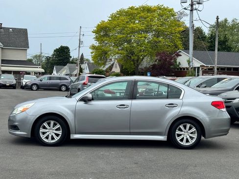Used 2011 Subaru Legacy 2.5i Premium AWD/4WD image 4