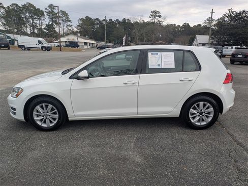 Used 2017 Volkswagen Golf S image 5