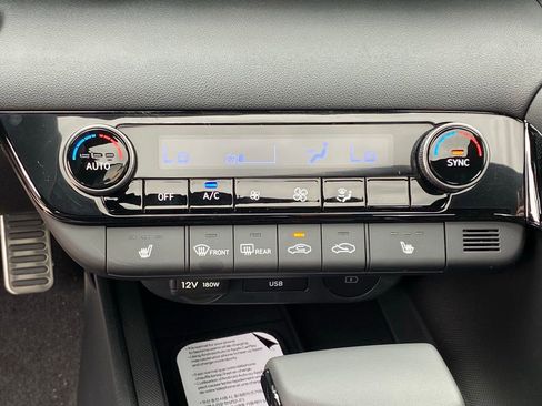 New 2026 Hyundai Elantra SEL Sport Premium FWD image 17