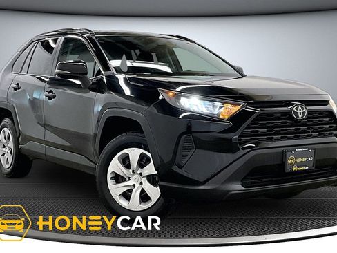 Used 2021 Toyota RAV4 LE AWD/4WD image 1