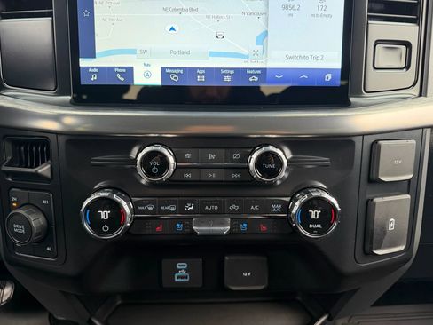 Used 2021 Ford F150 Lariat image 20