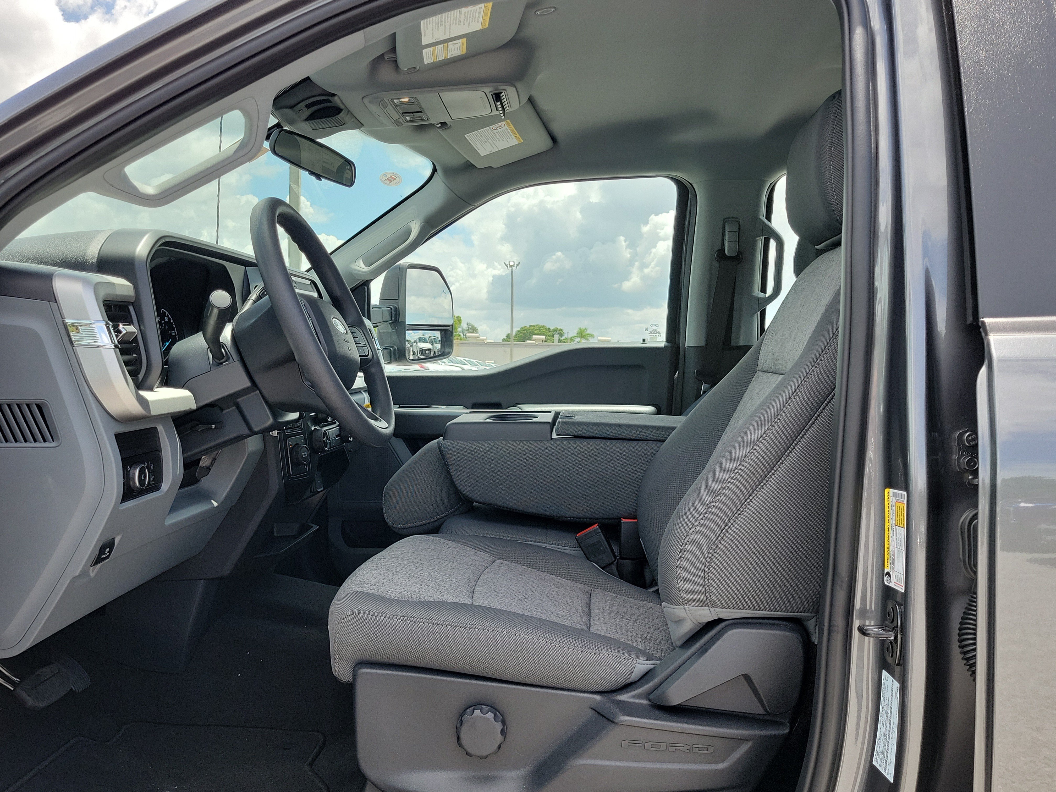 New 2026 Ford F350 XL w/ STX Appearance Package AWD/4WD image 15