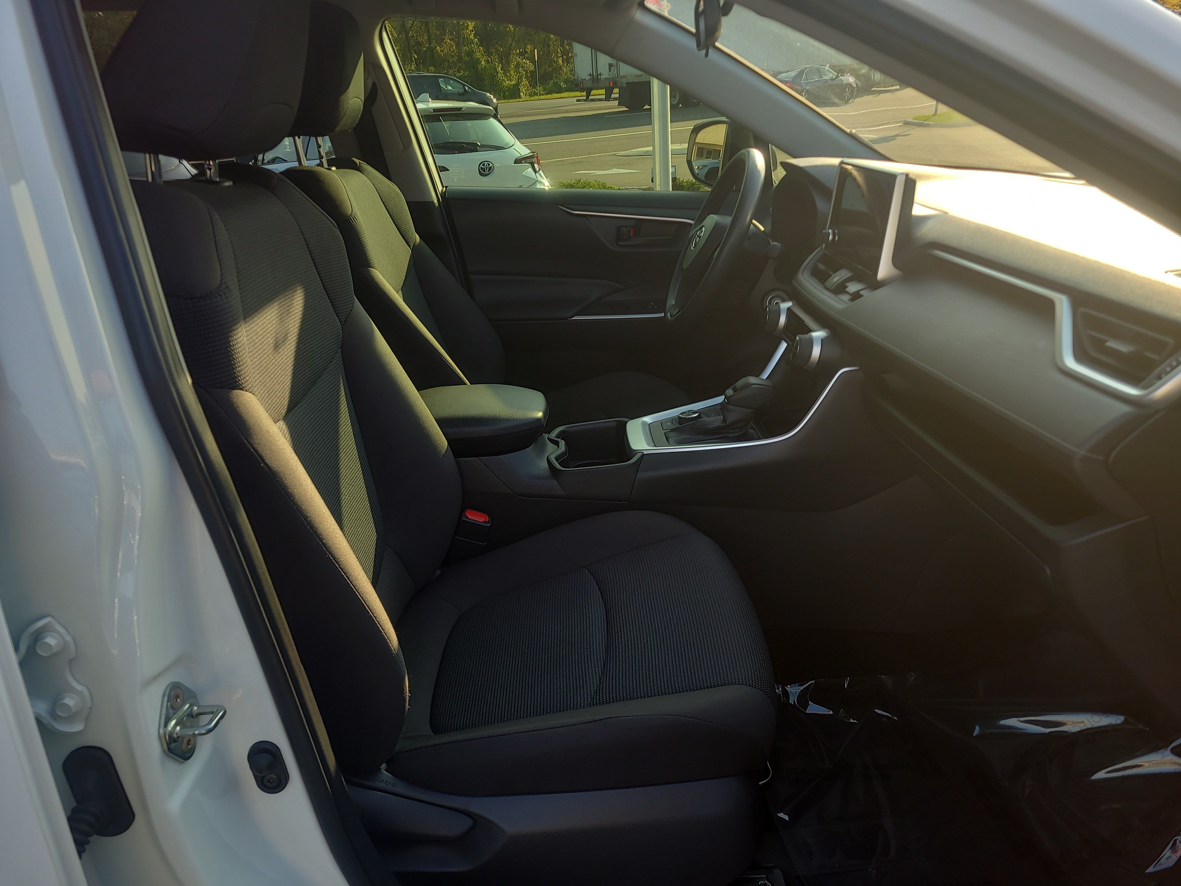 Certified 2025 Toyota RAV4 LE AWD/4WD image 17