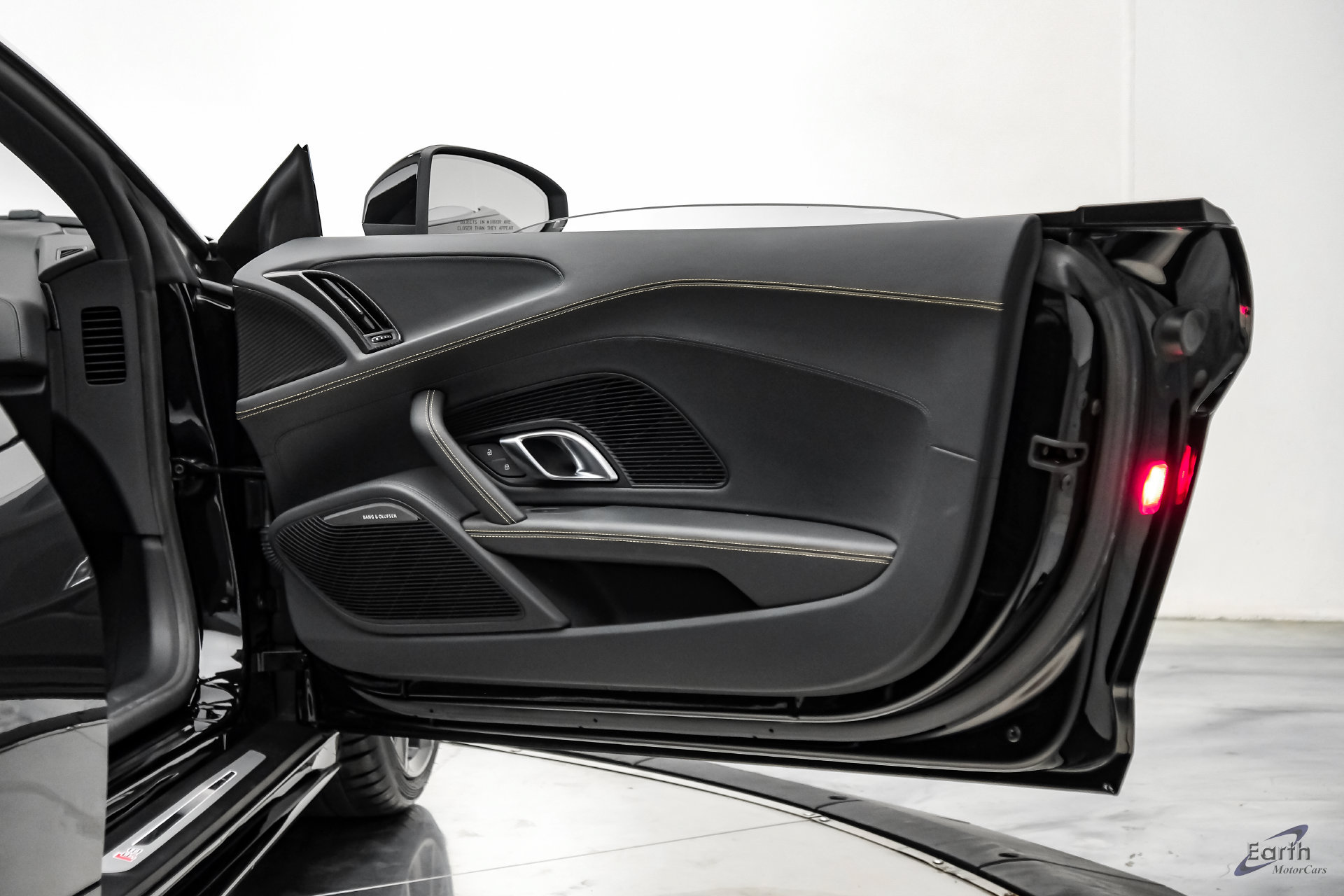 Used 2023 Audi R8 V10 performance RWD image 96