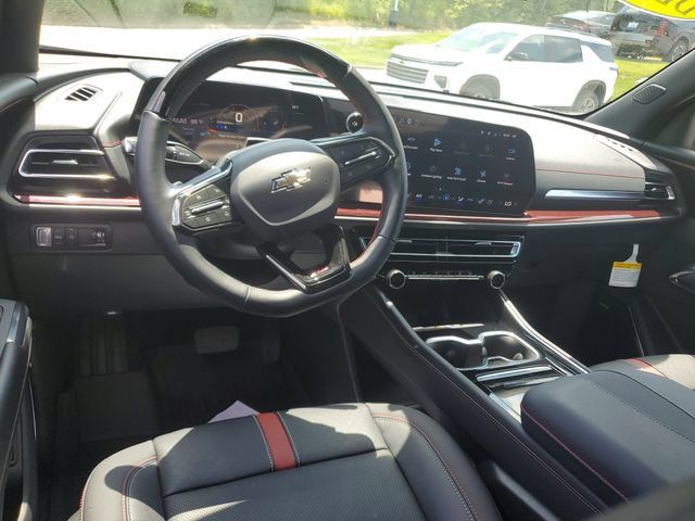 New 2026 Chevrolet Traverse RS w/ LPO, Floor Liner Package FWD image 10