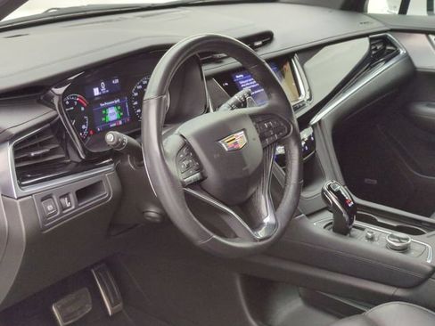Certified 2024 Cadillac XT6 Sport w/ LPO, Floor Liner Package AWD/4WD image 9