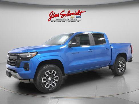Used 2023 Chevrolet Colorado Z71 w/ Z71 Convenience Package 2 AWD/4WD image 2