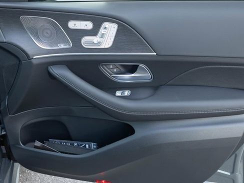 New 2026 Mercedes-Benz GLS 450 4MATIC image 21