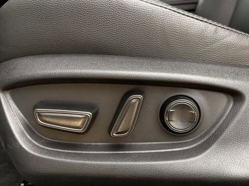 Certified 2025 Toyota Camry SE image 28