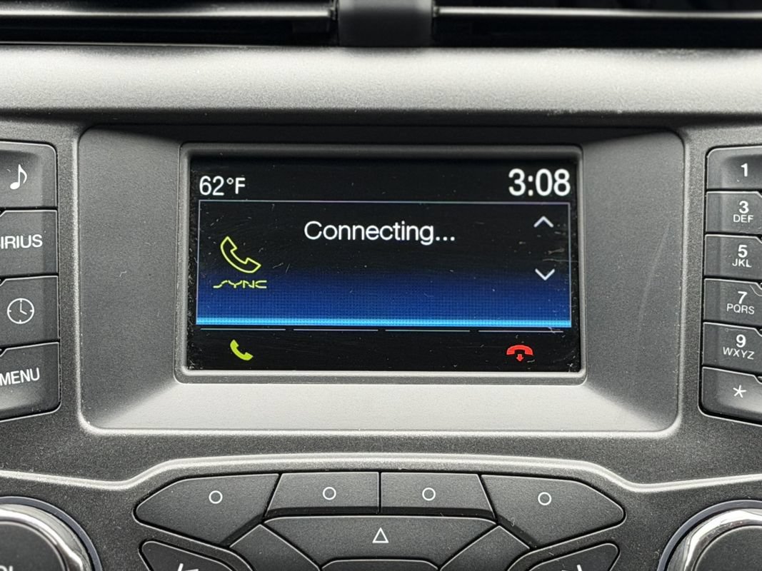 Used 2015 Ford Fusion SE w/ Equipment Group 202A FWD image 22