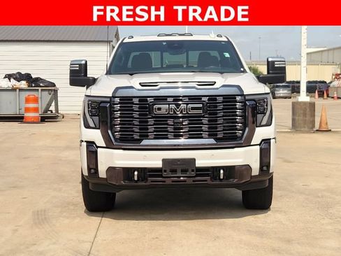 Used 2024 GMC Sierra 2500 Denali Ultimate w/ Max Trailering Package AWD/4WD image 2