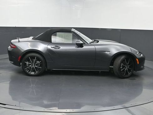Certified 2025 MAZDA MX-5 Miata Grand Touring w/ Weather Package RWD image 2