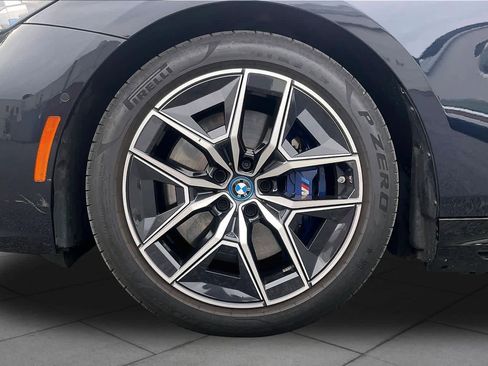 Used 2024 BMW i5 M60 w/ Executive Package image 10
