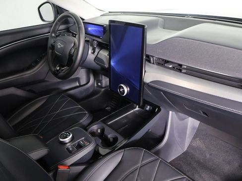Used 2023 Ford Mustang Mach-E Select image 28
