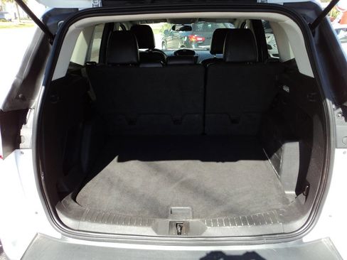 Used 2016 Ford Escape SE w/ SE Chrome Package image 10