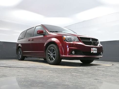 Used 2018 Dodge Grand Caravan SE image 39