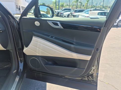 Used 2026 Genesis GV80 2.5T RWD image 24