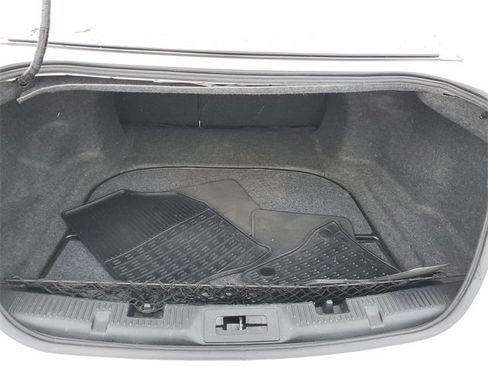 Used 2017 Ford Taurus SHO w/ Driver Assist Package image 32