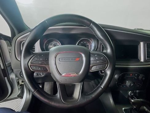 Used 2022 Dodge Charger SXT RWD image 12