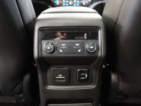 Used 2017 GMC Acadia Denali w/ Technology Package image 31