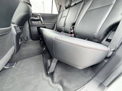 Used 2024 Toyota 4Runner TRD Off-Road Premium image 30