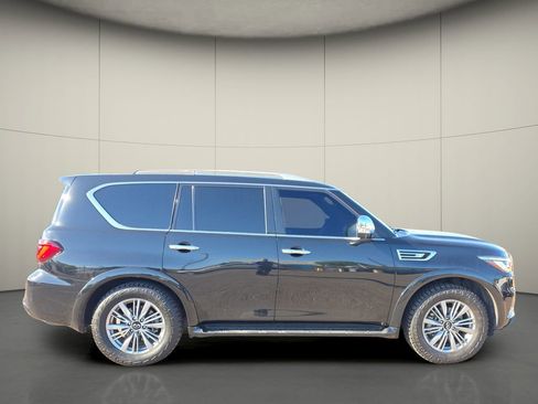 Used 2023 INFINITI QX80 Luxe w/ Cargo Package image 10