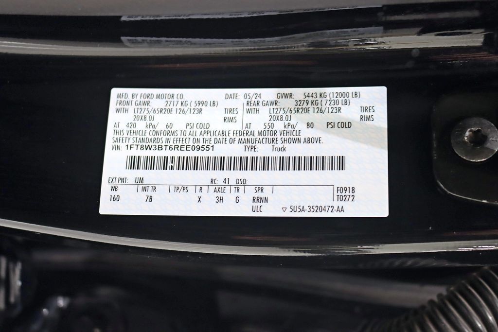 Used 2024 Ford F350 Platinum AWD/4WD image 46