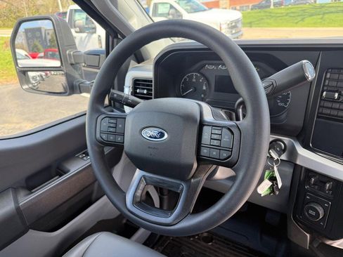 New 2026 Ford F550 4x4 Regular Cab Super Duty image 15