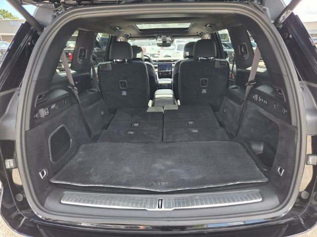 Used 2024 Jeep Grand Cherokee L Summit AWD/4WD image 17