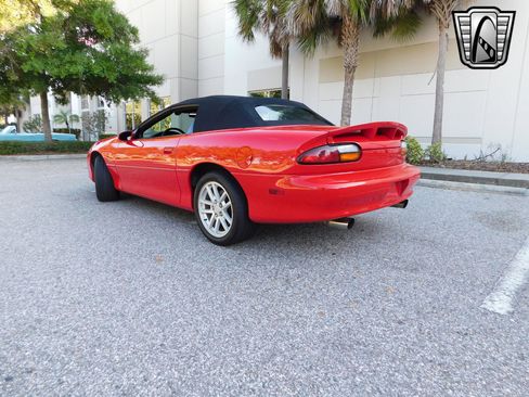 Used 2000 Chevrolet Camaro Z28 w/ SS Performance/Appearance Pkg image 6