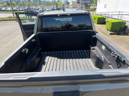 Certified 2024 Toyota Tacoma TRD Off-Road AWD/4WD image 18