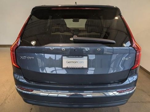 New 2026 Volvo XC90 B6 Plus w/ Protection Package Premier AWD/4WD image 4