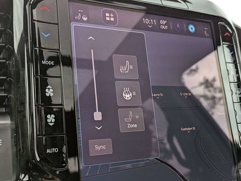 New 2026 RAM 1500 4x4 Crew Cab image 23