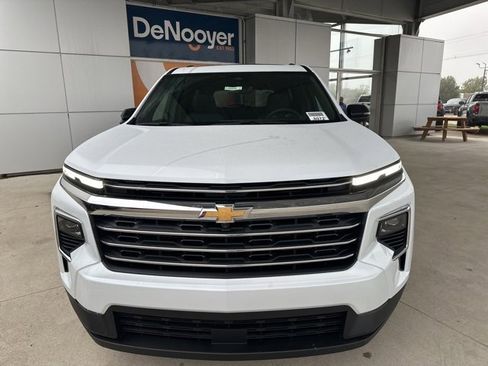 New 2026 Chevrolet Traverse LT w/ Sun and Wheel Package image 3