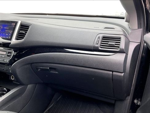 Used 2018 Honda Pilot Elite image 13