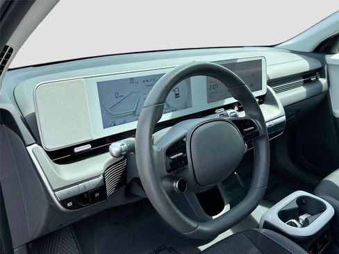 Used 2024 Hyundai Ioniq 5 SEL image 9