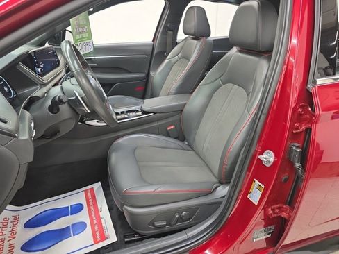 Used 2023 Hyundai Sonata SEL Plus w/ Preferred Accessory Package FWD image 7