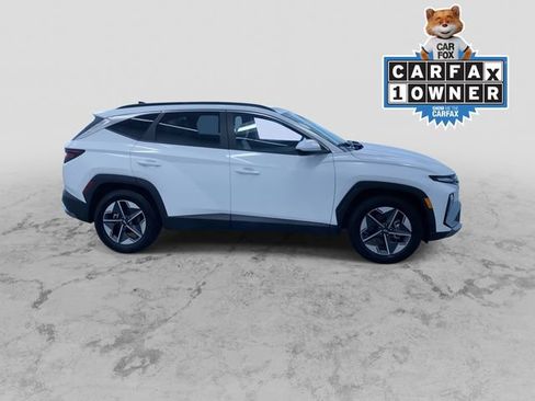 Used 2025 Hyundai Tucson SEL FWD image 2