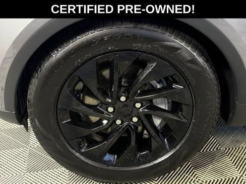 Certified 2025 Land Rover Discovery S AWD/4WD image 14
