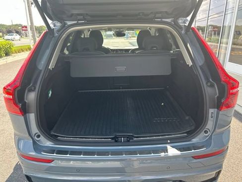 Certified 2024 Volvo XC60 B5 Plus w/ Protection Package Premier AWD/4WD image 10