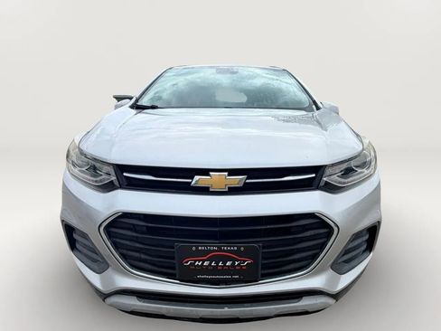 Used 2018 Chevrolet Trax LT w/ LT Convenience Package FWD image 21