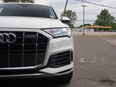 Used 2023 Audi Q7 3.0T Premium Plus AWD/4WD image 16