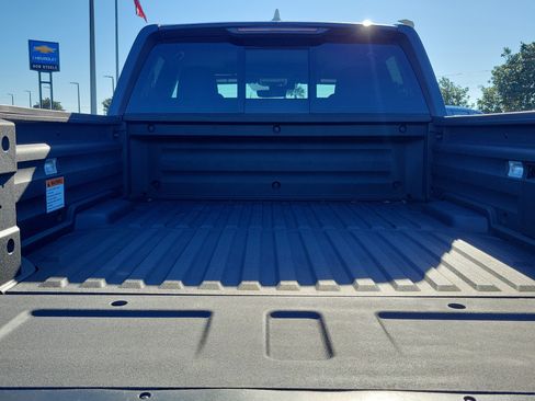 Used 2025 Honda Ridgeline Black Edition image 10