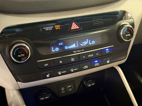Used 2018 Hyundai Tucson Value w/ Cargo Package AWD/4WD image 22